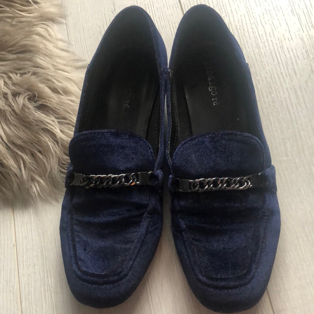 🔥3/$18🔥 EUC Faux Velvet Loafers